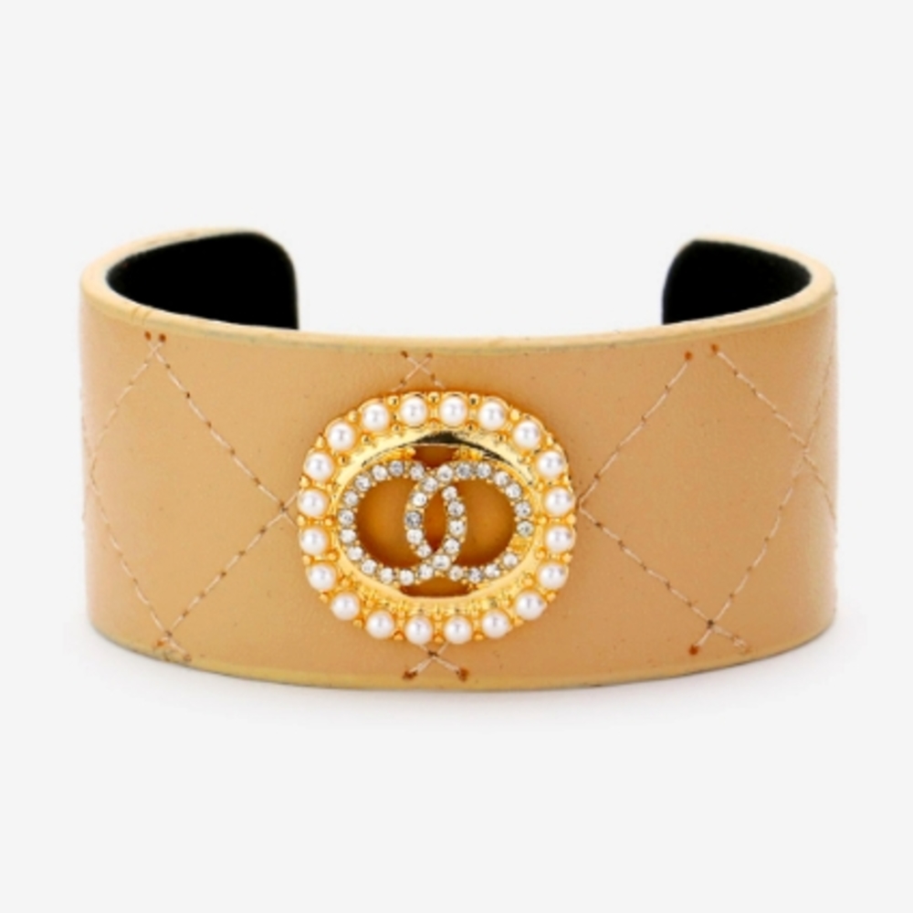 💕💋Fabulous Rhinestone Accent Double Circle C Infinity Leather Bracelet